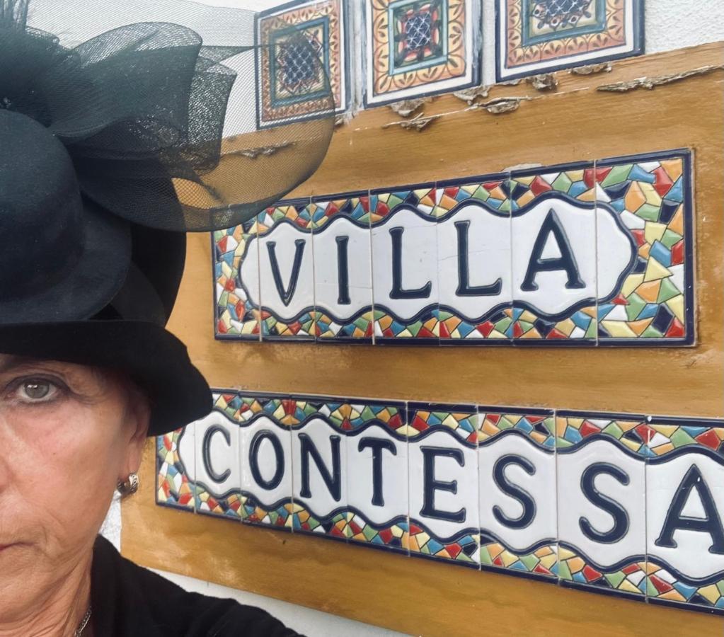 Villa Contessa Beaufort West Bagian luar foto
