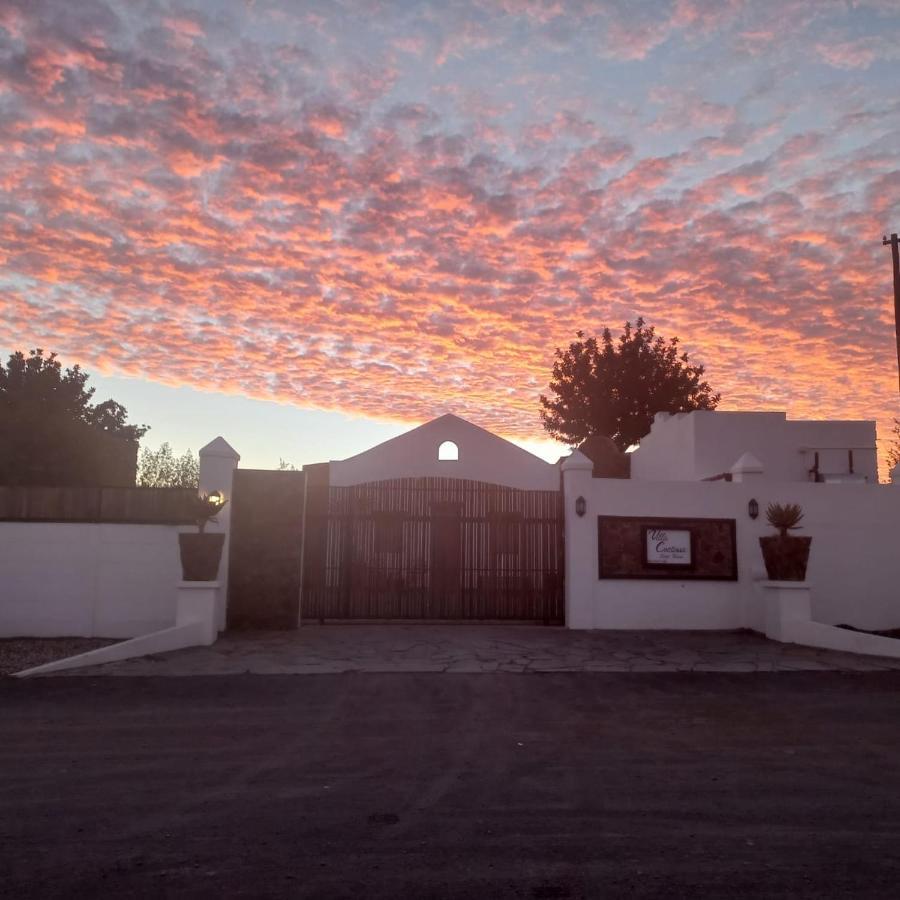 Villa Contessa Beaufort West Bagian luar foto