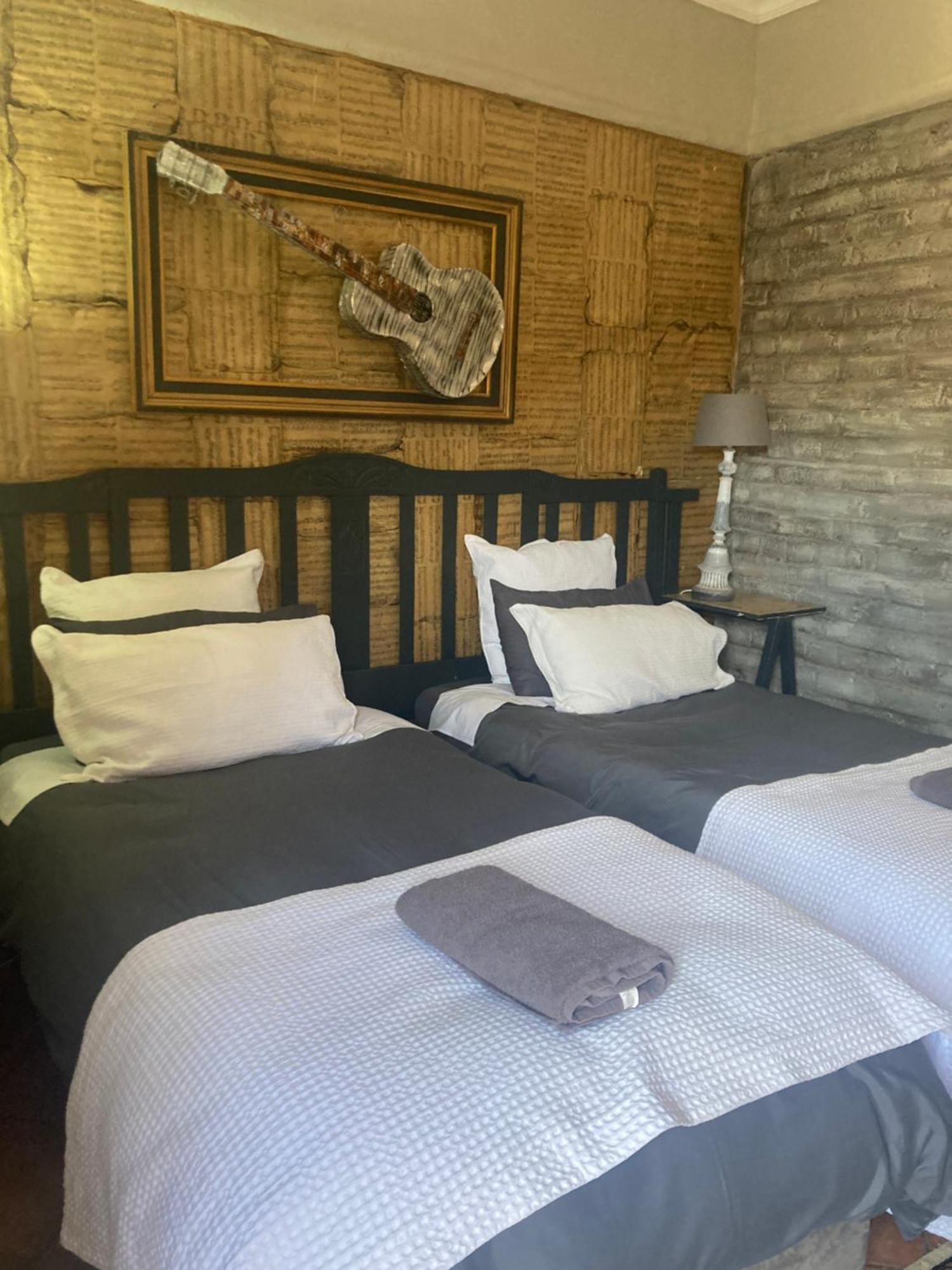 Villa Contessa Beaufort West Bagian luar foto