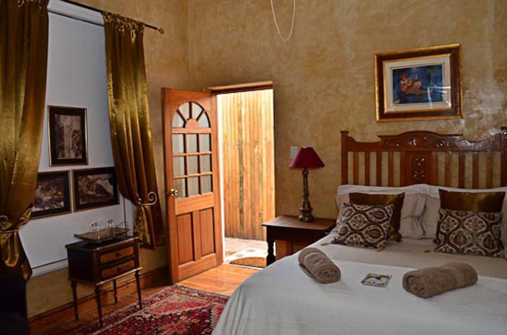 Villa Contessa Beaufort West Bagian luar foto